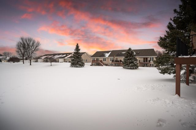 17427 Deerfield Drive SE, Prior Lake, MN 55372