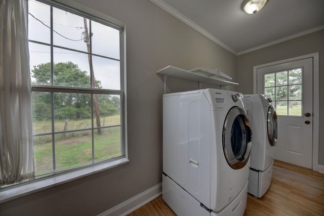 1532 Highway 159 W, Bellville, TX 77418