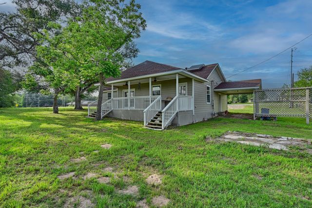 1532 Highway 159 W, Bellville, TX 77418