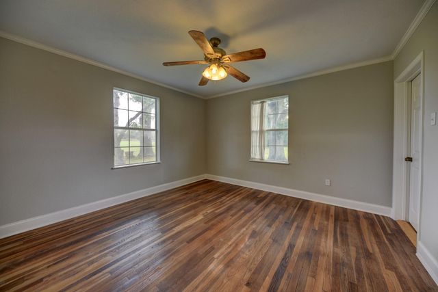 1532 Highway 159 W, Bellville, TX 77418