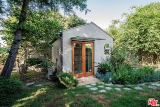 2401 32nd Street, Santa Monica, CA 90405