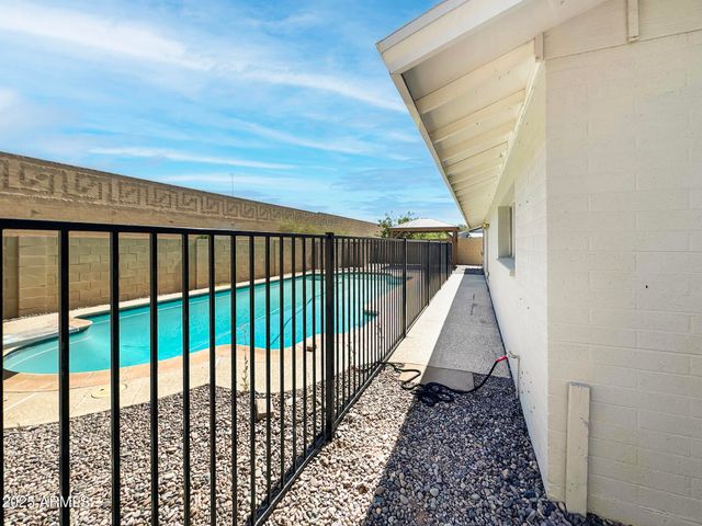 1206 E Greenway Drive, Tempe, AZ 85282