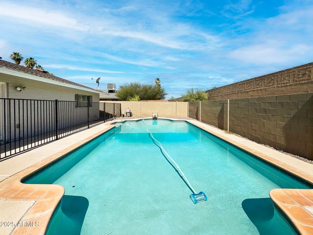 1206 E Greenway Drive, Tempe, AZ 85282