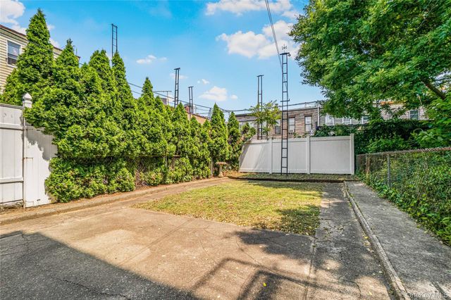 1880 Bleecker Street, Ridgewood, NY 11385