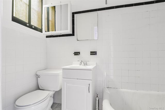 1880 Bleecker Street, Ridgewood, NY 11385