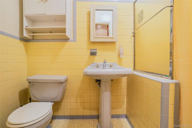 1880 Bleecker Street, Ridgewood, NY 11385
