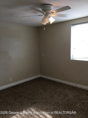 1621 Robertson Avenue, Lansing, MI 48915