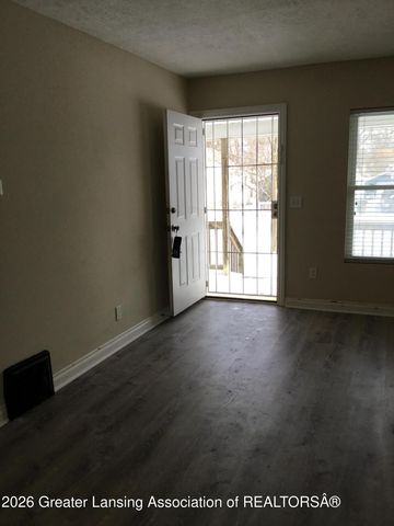 1621 Robertson Avenue, Lansing, MI 48915