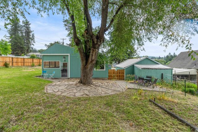 697 N Hofstetter St, Colville, WA 99114