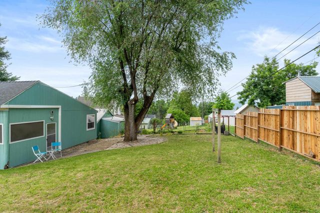 697 N Hofstetter St, Colville, WA 99114