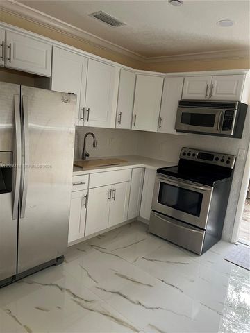 6470 NW 20th Court 2r, Sunrise, FL 33313