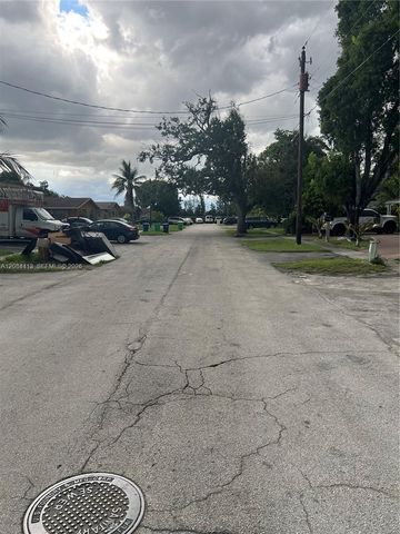 6470 NW 20th Court 2r, Sunrise, FL 33313