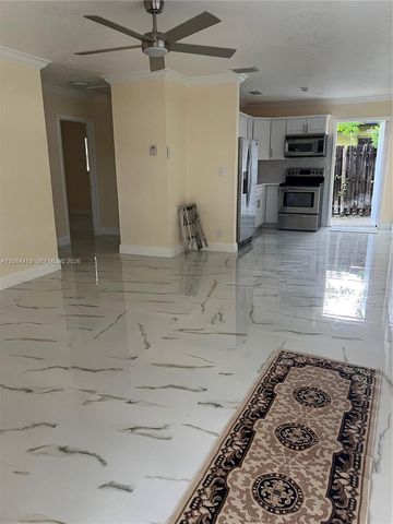 6470 NW 20th Court 2r, Sunrise, FL 33313
