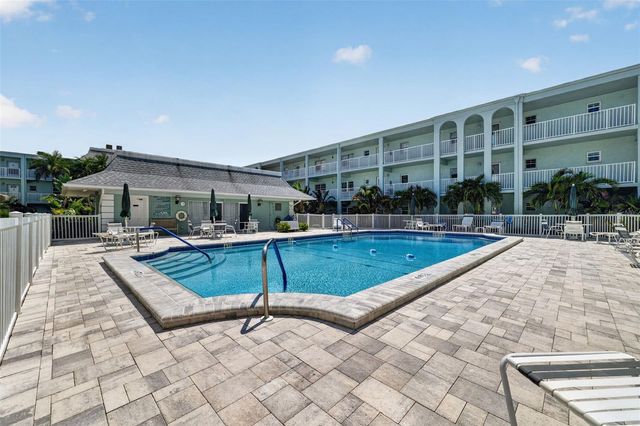 1706 BELLEAIR FOREST DRIVE 220, Belleair, FL 33756