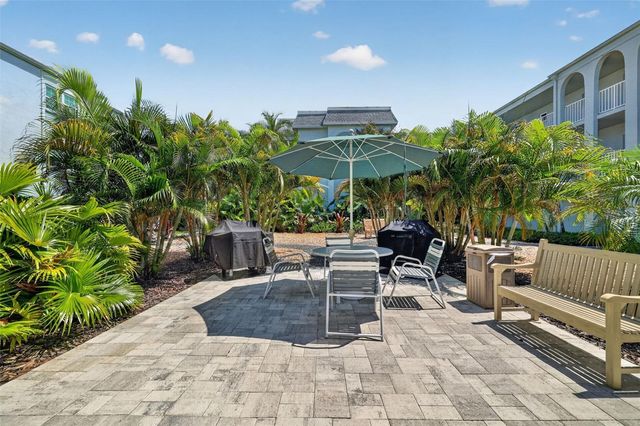 1706 BELLEAIR FOREST DRIVE 220, Belleair, FL 33756