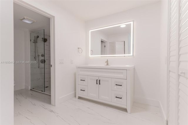 8435 Casa Del Lago 22-C, Boca Raton, FL 33433