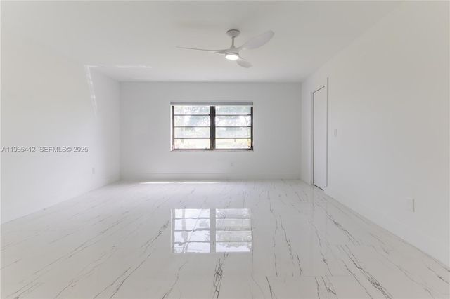 8435 Casa Del Lago 22-C, Boca Raton, FL 33433