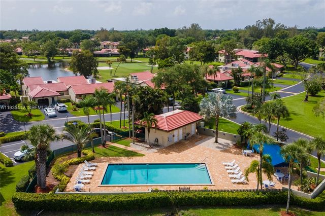 8435 Casa Del Lago 22-C, Boca Raton, FL 33433