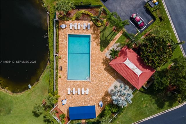 8435 Casa Del Lago 22-C, Boca Raton, FL 33433