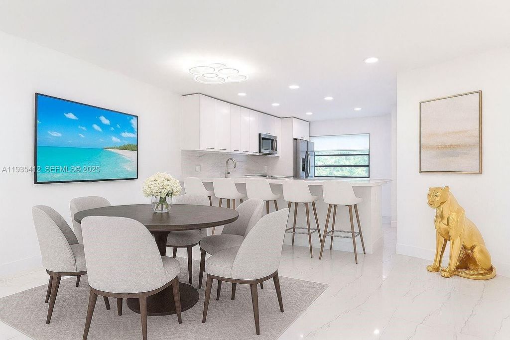 8435 Casa Del Lago 22-C, Boca Raton, FL 33433