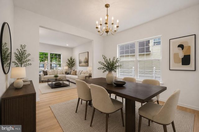 48 CHANCELLOR PARK DR, Mays Landing, NJ 08330