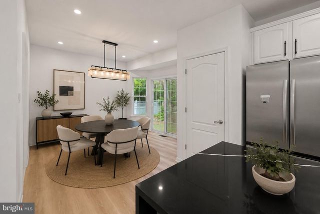 48 CHANCELLOR PARK DR, Mays Landing, NJ 08330