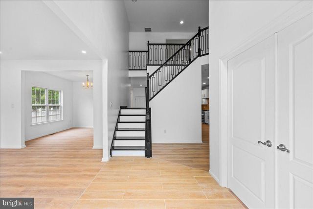 48 CHANCELLOR PARK DR, Mays Landing, NJ 08330