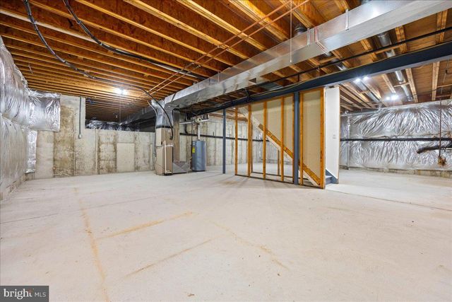 48 CHANCELLOR PARK DR, Mays Landing, NJ 08330