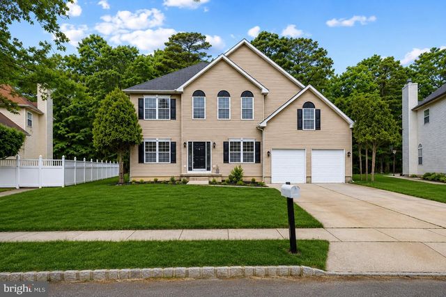 48 CHANCELLOR PARK DR, Mays Landing, NJ 08330