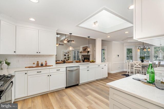 2 HUNTERS CT, Fredericksburg, VA 22405