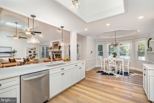 2 HUNTERS CT, Fredericksburg, VA 22405