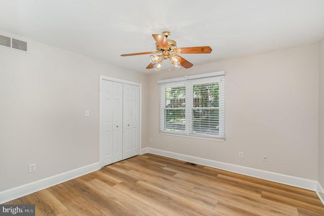 2 HUNTERS CT, Fredericksburg, VA 22405