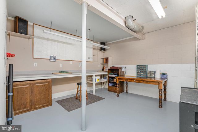 2 HUNTERS CT, Fredericksburg, VA 22405