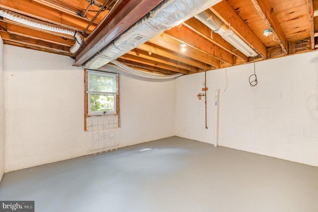 2 HUNTERS CT, Fredericksburg, VA 22405