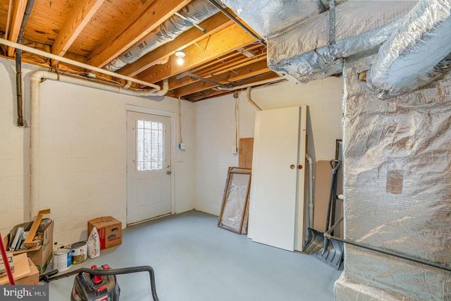 2 HUNTERS CT, Fredericksburg, VA 22405