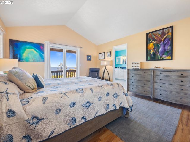 189 SEA CREST Ln, Otter Rock, OR 97369
