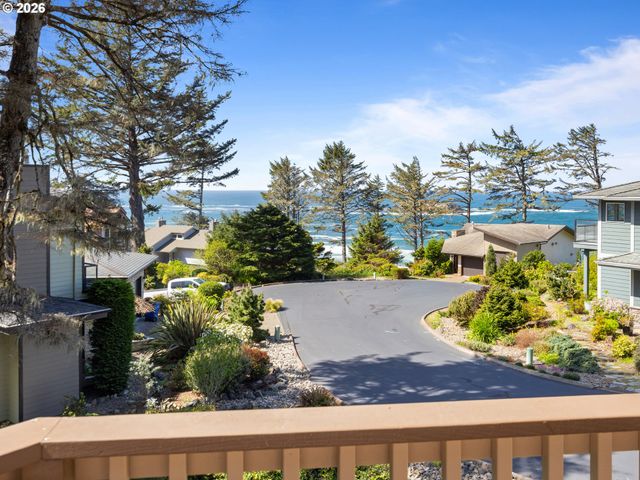 189 SEA CREST Ln, Otter Rock, OR 97369