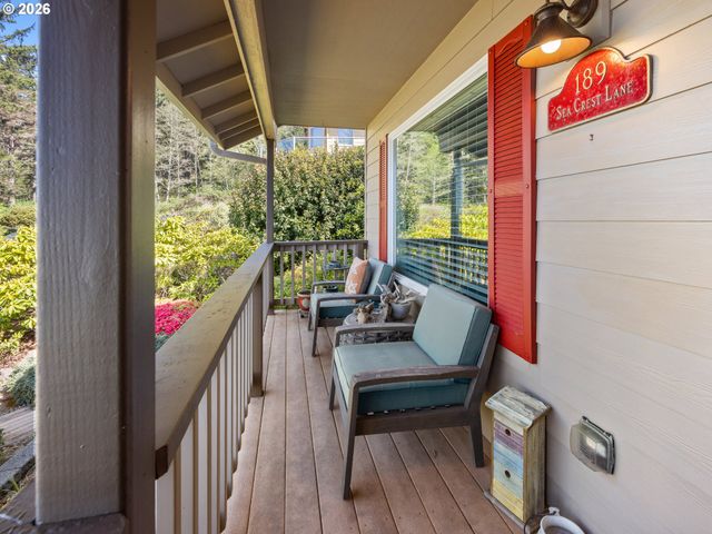 189 SEA CREST Ln, Otter Rock, OR 97369