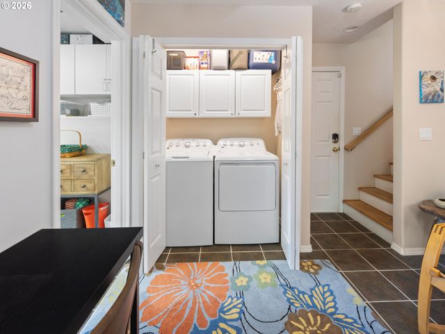 189 SEA CREST Ln, Otter Rock, OR 97369