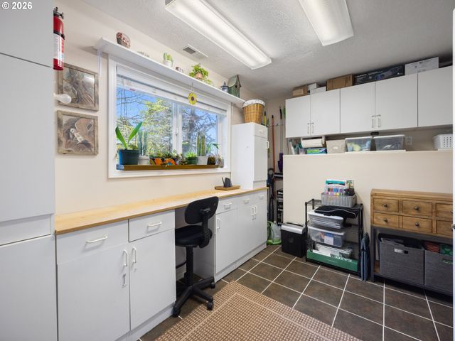 189 SEA CREST Ln, Otter Rock, OR 97369