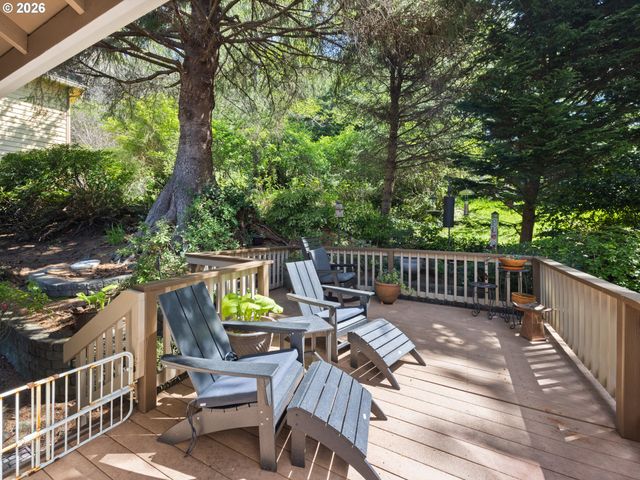 189 SEA CREST Ln, Otter Rock, OR 97369