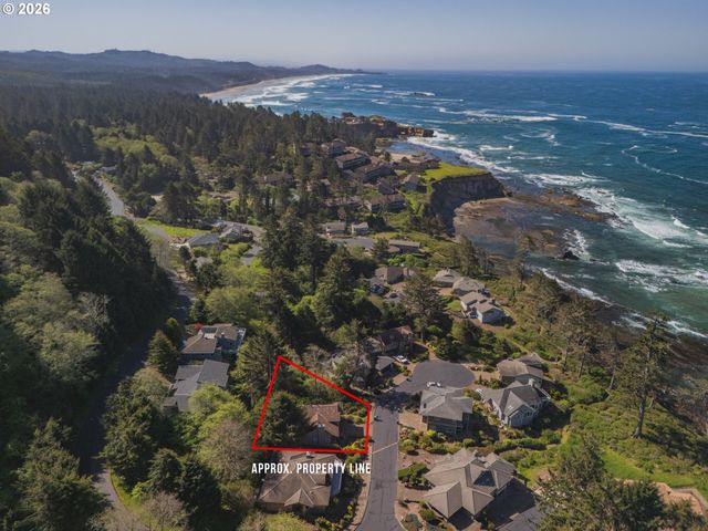 189 SEA CREST Ln, Otter Rock, OR 97369