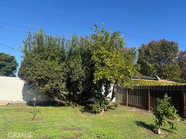 16245 Londelius, North Hills (los Angeles), CA 91343