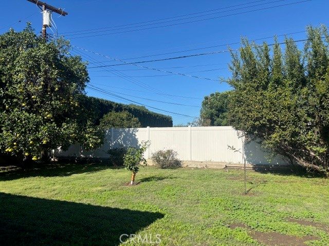 16245 Londelius, North Hills (los Angeles), CA 91343