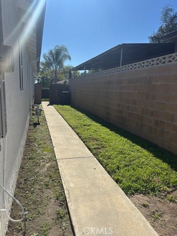 16245 Londelius, North Hills (los Angeles), CA 91343