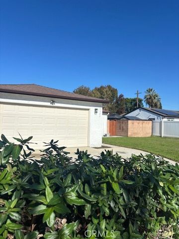 16245 Londelius, North Hills (los Angeles), CA 91343