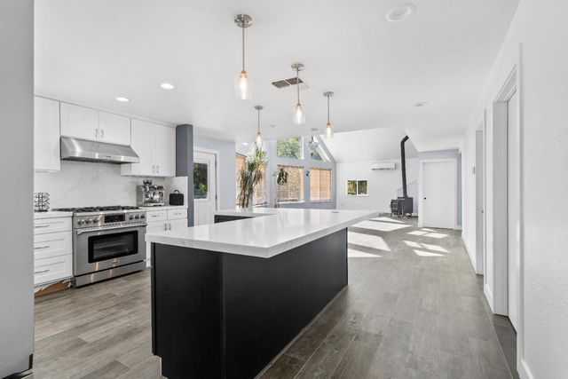 19998 Spring Valley Rd, Plymouth, CA 95669