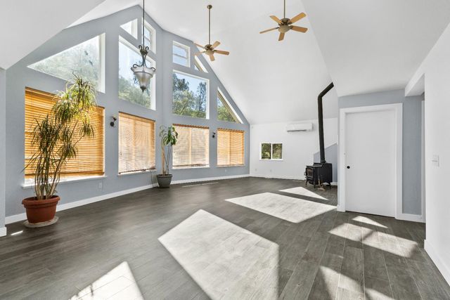 19998 Spring Valley Rd, Plymouth, CA 95669