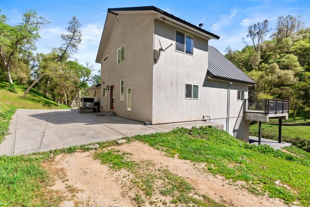 19998 Spring Valley Rd, Plymouth, CA 95669