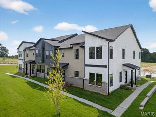495 Ginger Drive, St Peters, MO 63303